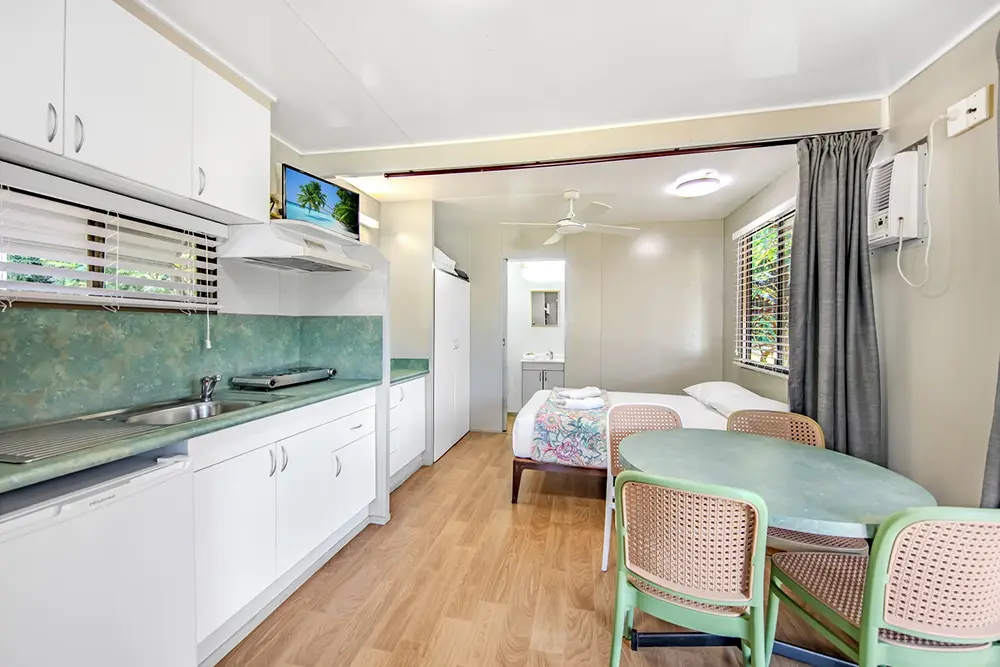 Ensuite-Cabin-Mission-Beach-Hideaway-2