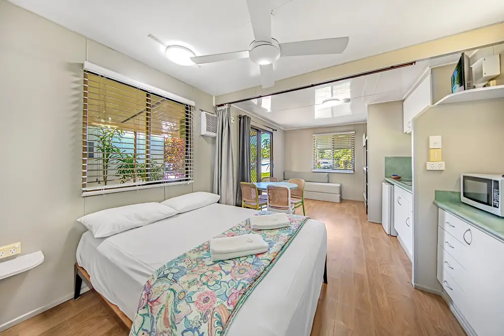 Ensuite-Cabin-Mission-Beach-Hideaway-3