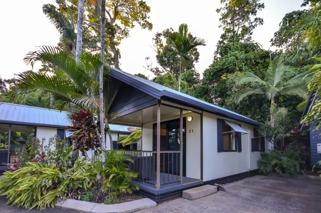 rain-forest-villa-cabin-2